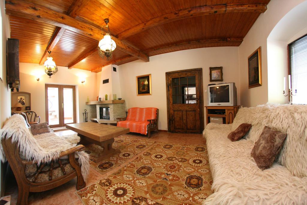 Vila Anastasia Sacarimbu Luaran gambar